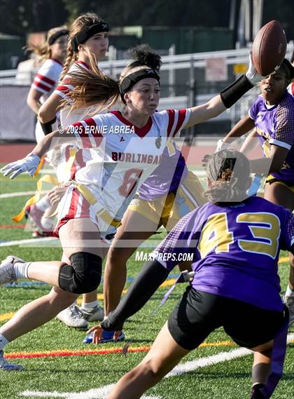 Thumbnail 3 in Oakland Tech vs. Burlingame (Green and Gold Invitational-SRVHS) photogallery.
