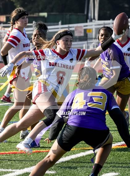 Thumbnail 1 in Oakland Tech vs. Burlingame (Green and Gold Invitational-SRVHS) photogallery.