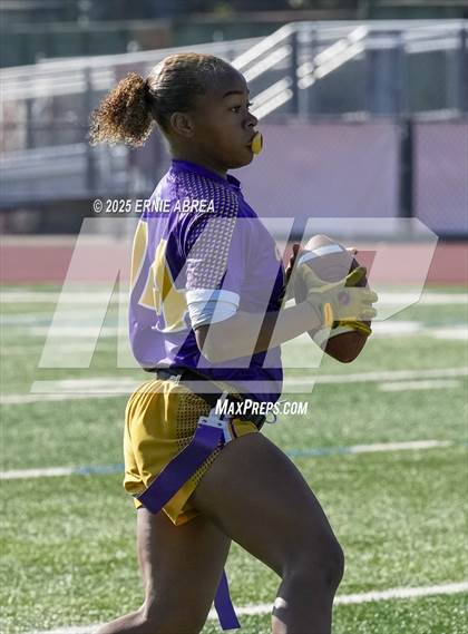 Thumbnail 1 in Oakland Tech vs. Burlingame (Green and Gold Invitational-SRVHS) photogallery.
