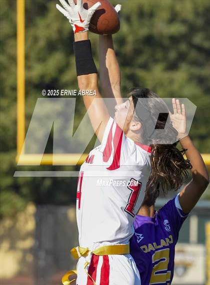 Thumbnail 2 in Oakland Tech vs. Burlingame (Green and Gold Invitational-SRVHS) photogallery.