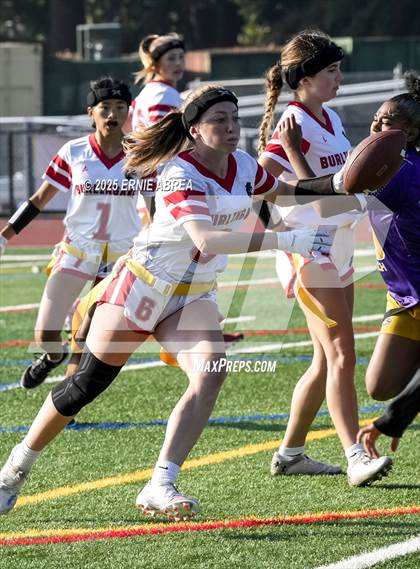 Thumbnail 2 in Oakland Tech vs. Burlingame (Green and Gold Invitational-SRVHS) photogallery.