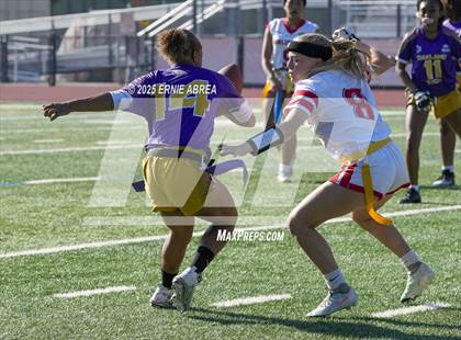 Thumbnail 3 in Oakland Tech vs. Burlingame (Green and Gold Invitational-SRVHS) photogallery.