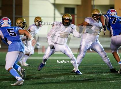 Thumbnail 1 in Muir @ Crescenta Valley photogallery.
