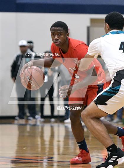 Thumbnail 1 in Modesto Christian vs. Sheldon (CIF NorCal Open Div. Final) photogallery.