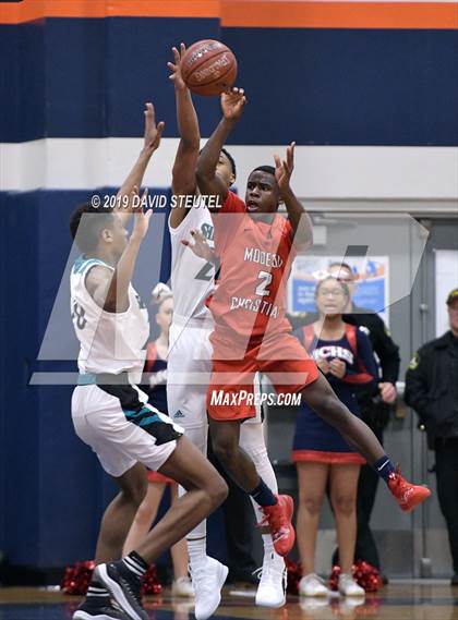 Thumbnail 2 in Modesto Christian vs. Sheldon (CIF NorCal Open Div. Final) photogallery.