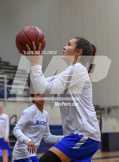 Thumbnail 1 in MacArthur [Douglas] vs Brennan (NISD Basketball Tournament) photogallery.