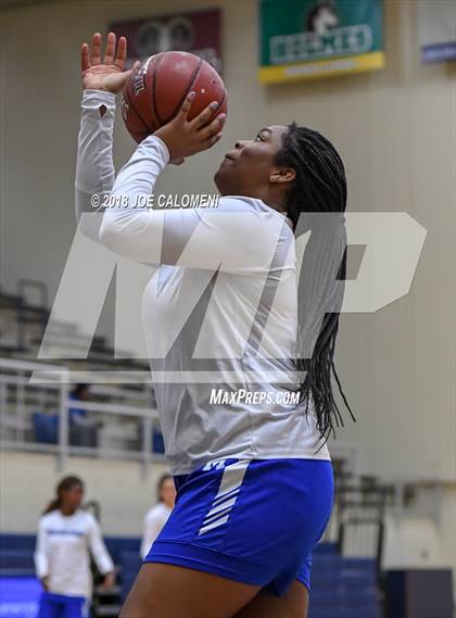 Thumbnail 2 in MacArthur [Douglas] vs Brennan (NISD Basketball Tournament) photogallery.