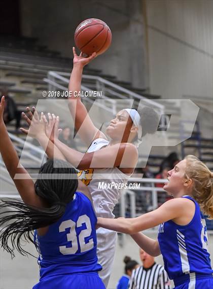 Thumbnail 2 in MacArthur [Douglas] vs Brennan (NISD Basketball Tournament) photogallery.
