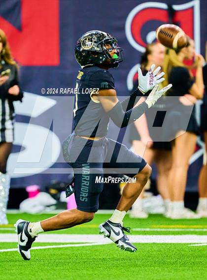 Thumbnail 1 in Jordan vs. Summer Creek (UIL 6A D2 Football Regional) photogallery.