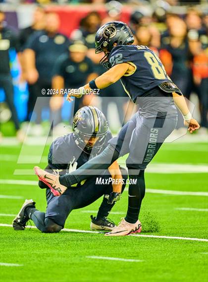 Thumbnail 3 in Jordan vs. Summer Creek (UIL 6A D2 Football Regional) photogallery.