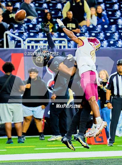 Thumbnail 1 in Jordan vs. Summer Creek (UIL 6A D2 Football Regional) photogallery.