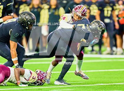 Thumbnail 2 in Jordan vs. Summer Creek (UIL 6A D2 Football Regional) photogallery.