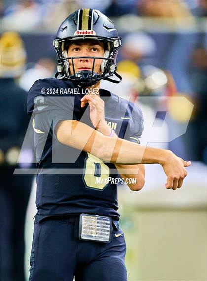 Thumbnail 1 in Jordan vs. Summer Creek (UIL 6A D2 Football Regional) photogallery.