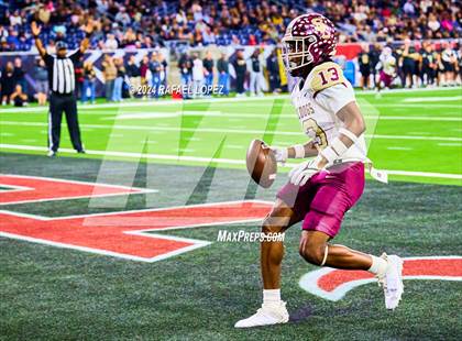 Thumbnail 3 in Jordan vs. Summer Creek (UIL 6A D2 Football Regional) photogallery.