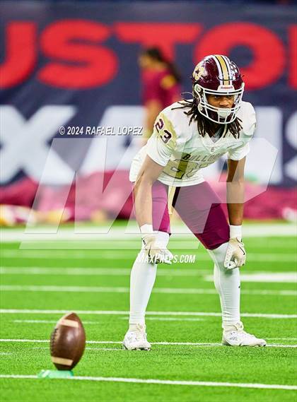 Thumbnail 2 in Jordan vs. Summer Creek (UIL 6A D2 Football Regional) photogallery.