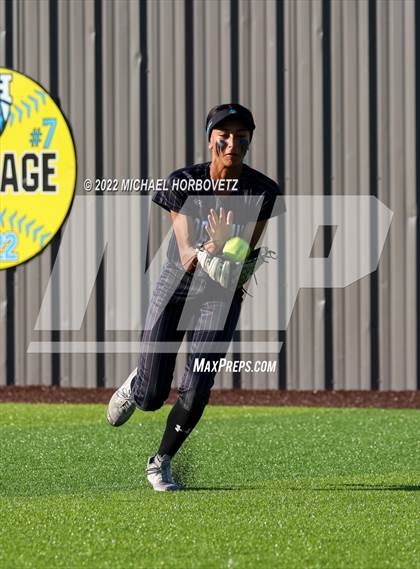 Thumbnail 3 in Royse City @ Rock Hill (UIL 5A Regional Final) photogallery.