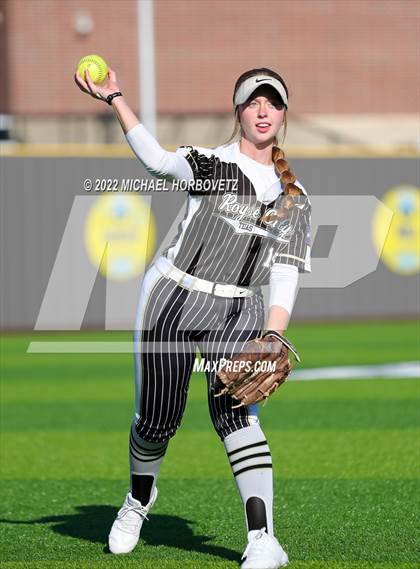 Thumbnail 2 in Royse City @ Rock Hill (UIL 5A Regional Final) photogallery.