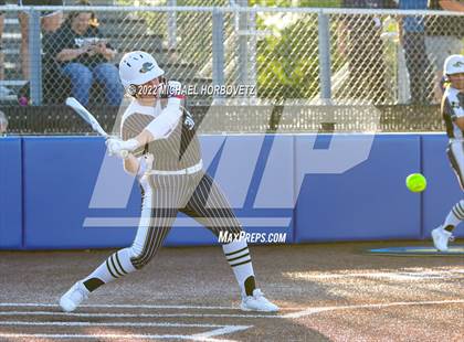 Thumbnail 2 in Royse City @ Rock Hill (UIL 5A Regional Final) photogallery.