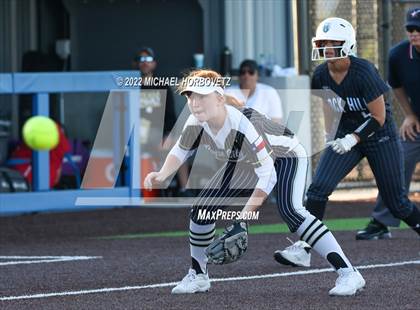 Thumbnail 2 in Royse City @ Rock Hill (UIL 5A Regional Final) photogallery.