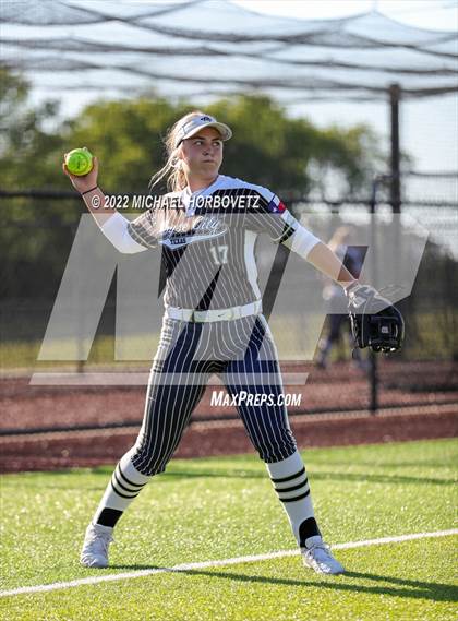 Thumbnail 3 in Royse City @ Rock Hill (UIL 5A Regional Final) photogallery.