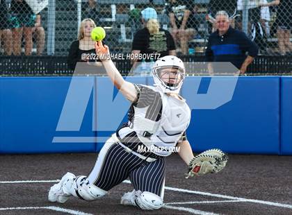 Thumbnail 1 in Royse City @ Rock Hill (UIL 5A Regional Final) photogallery.