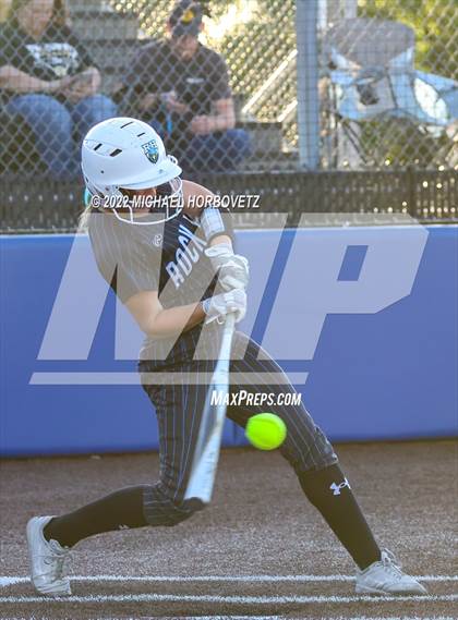Thumbnail 3 in Royse City @ Rock Hill (UIL 5A Regional Final) photogallery.