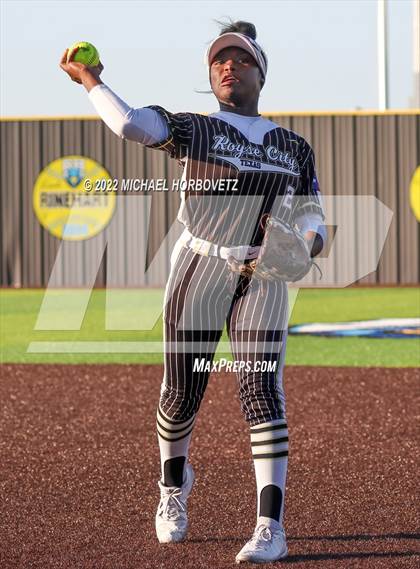 Thumbnail 1 in Royse City @ Rock Hill (UIL 5A Regional Final) photogallery.