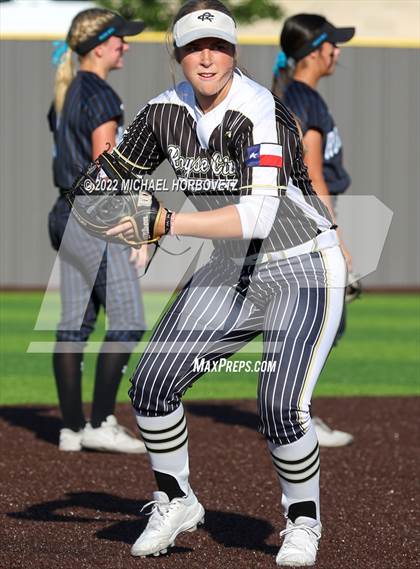 Thumbnail 2 in Royse City @ Rock Hill (UIL 5A Regional Final) photogallery.