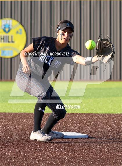 Thumbnail 3 in Royse City @ Rock Hill (UIL 5A Regional Final) photogallery.
