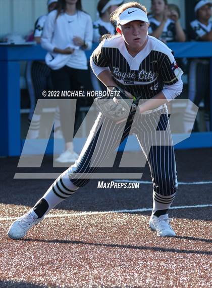 Thumbnail 2 in Royse City @ Rock Hill (UIL 5A Regional Final) photogallery.