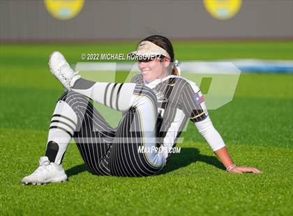 Thumbnail 3 in Royse City @ Rock Hill (UIL 5A Regional Final) photogallery.