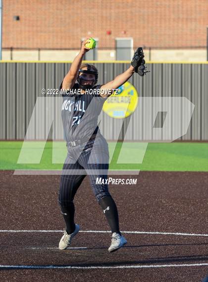Thumbnail 1 in Royse City @ Rock Hill (UIL 5A Regional Final) photogallery.