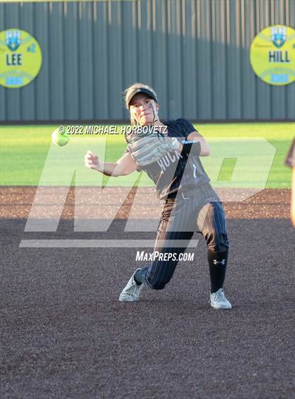 Thumbnail 3 in Royse City @ Rock Hill (UIL 5A Regional Final) photogallery.