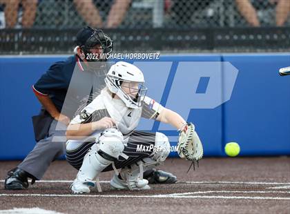 Thumbnail 1 in Royse City @ Rock Hill (UIL 5A Regional Final) photogallery.