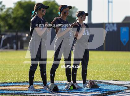 Thumbnail 1 in Royse City @ Rock Hill (UIL 5A Regional Final) photogallery.
