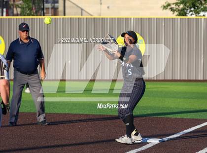 Thumbnail 2 in Royse City @ Rock Hill (UIL 5A Regional Final) photogallery.