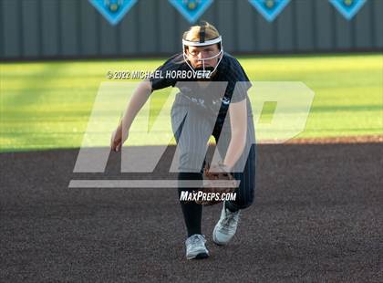 Thumbnail 2 in Royse City @ Rock Hill (UIL 5A Regional Final) photogallery.