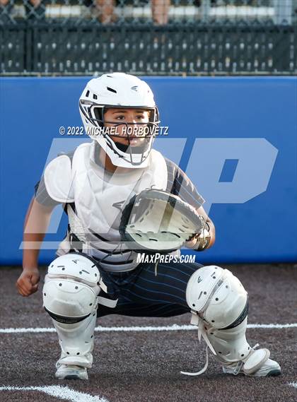 Thumbnail 1 in Royse City @ Rock Hill (UIL 5A Regional Final) photogallery.
