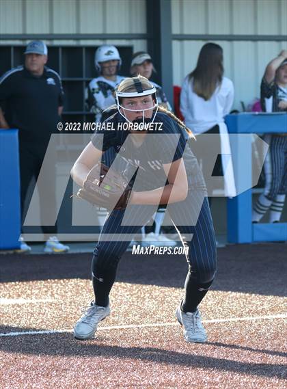 Thumbnail 3 in Royse City @ Rock Hill (UIL 5A Regional Final) photogallery.