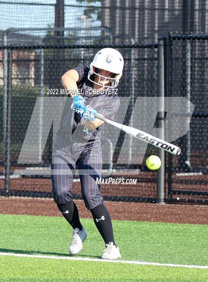 Thumbnail 2 in Royse City @ Rock Hill (UIL 5A Regional Final) photogallery.