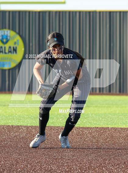 Thumbnail 2 in Royse City @ Rock Hill (UIL 5A Regional Final) photogallery.