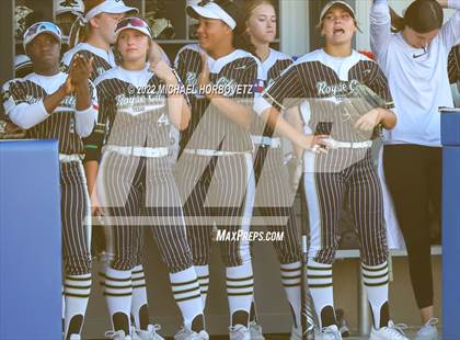 Thumbnail 3 in Royse City @ Rock Hill (UIL 5A Regional Final) photogallery.