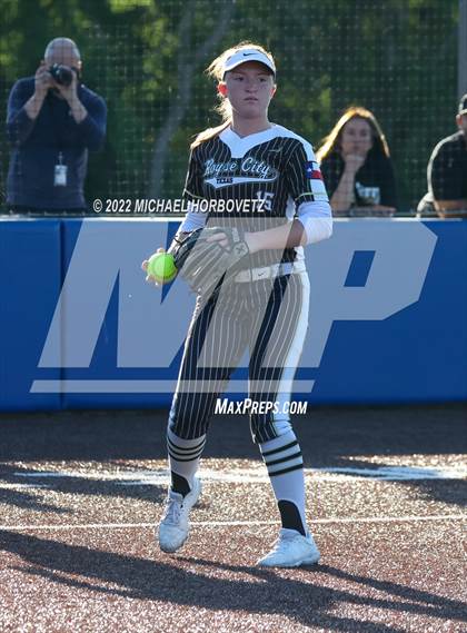 Thumbnail 3 in Royse City @ Rock Hill (UIL 5A Regional Final) photogallery.