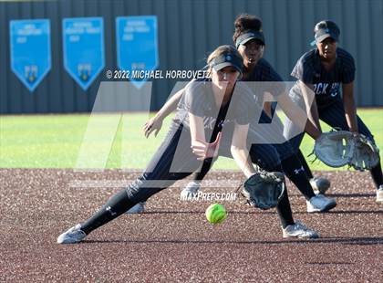 Thumbnail 3 in Royse City @ Rock Hill (UIL 5A Regional Final) photogallery.