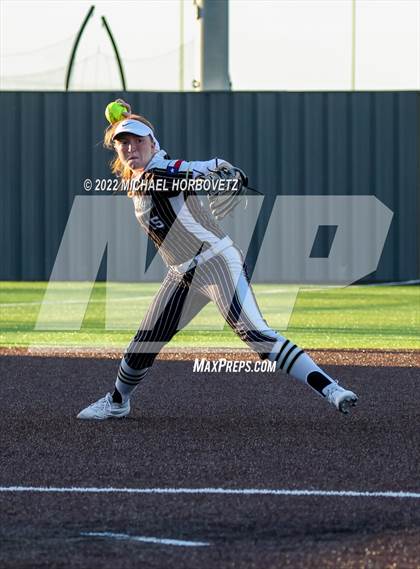 Thumbnail 1 in Royse City @ Rock Hill (UIL 5A Regional Final) photogallery.