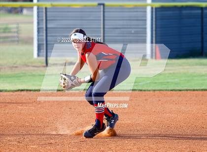Thumbnail 2 in Oklahoma City Broncos HomeSchool @ Kingfisher photogallery.