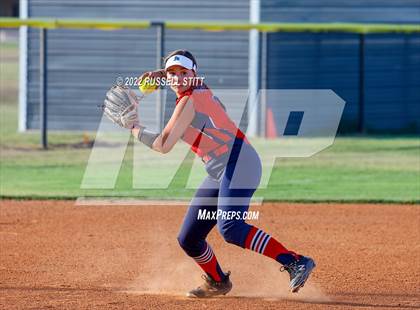Thumbnail 3 in Oklahoma City Broncos HomeSchool @ Kingfisher photogallery.
