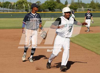 Thumbnail 1 in Freedom vs Deer Valley photogallery.