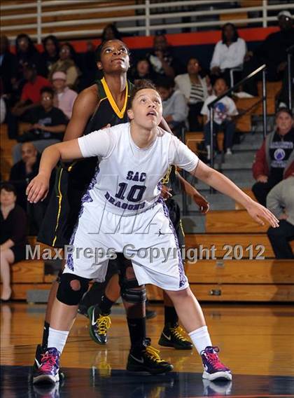 Thumbnail 2 in Vanden vs. Sacramento (CIF SJS D3 Playoffs) photogallery.