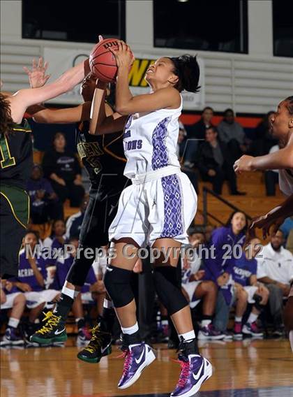 Thumbnail 1 in Vanden vs. Sacramento (CIF SJS D3 Playoffs) photogallery.